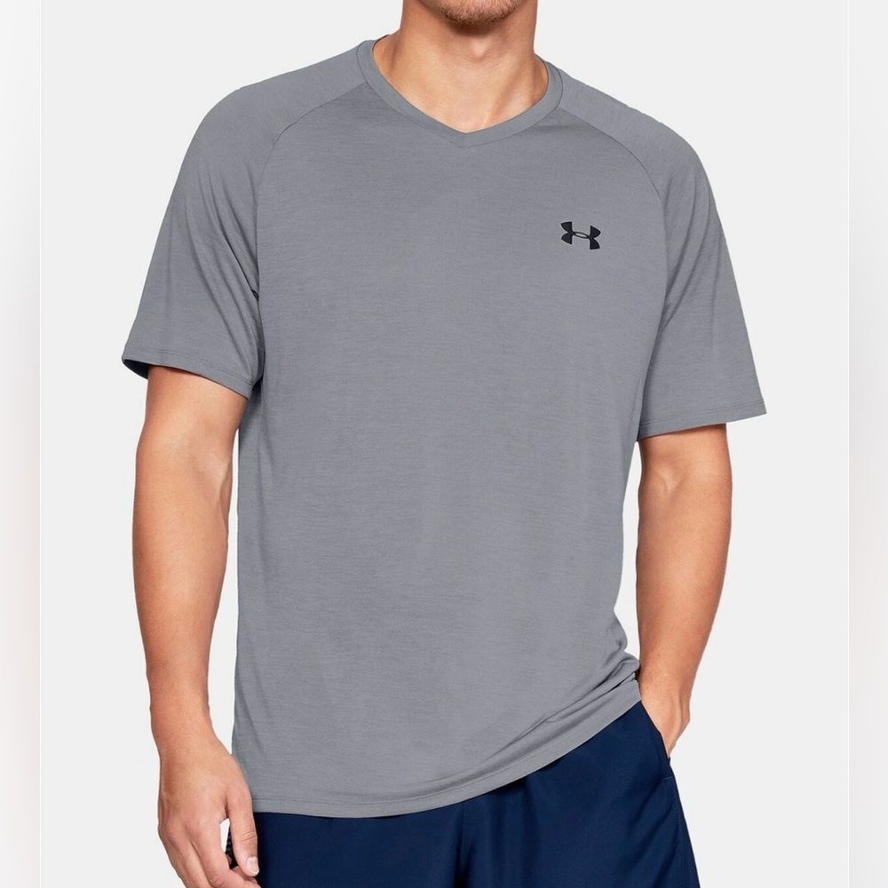 Under Armour UA Tech V-Neck TShirt Gray Heather Loose Dryfit Men’s Size M